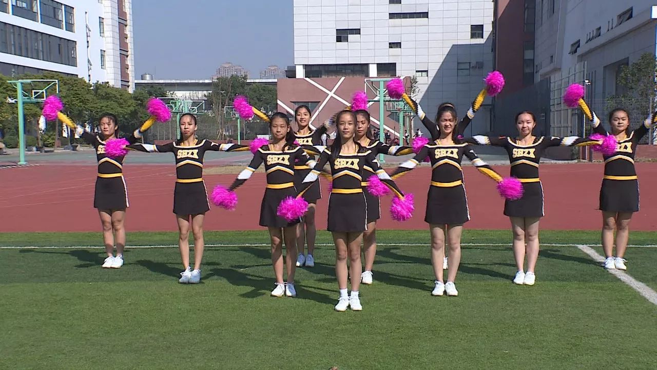 包含亚洲球队在国际赛场大放异彩，闪耀舞台的词条