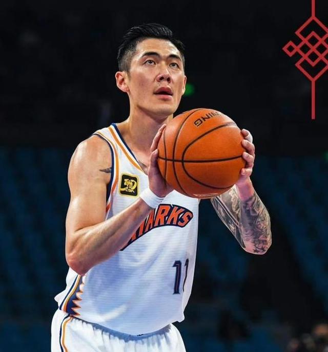 关于上海男篮强势登顶，意气风发佳绩的信息